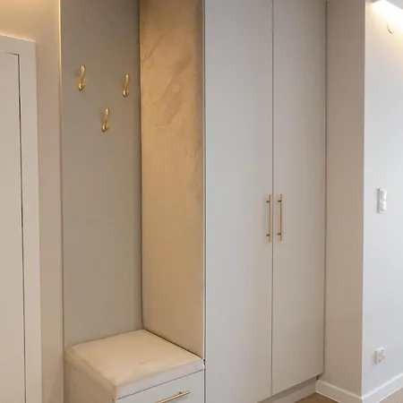Paradise Apartment *